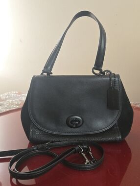 Coach Faye Crossbody Shoulder Matte Black Refined Calf Leather Suede Purse